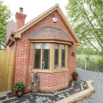 Globe Cottage