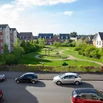 Superb Apartment In Stratford Upon Avon With Free Parking & Wi-Fi