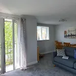2 Bedroom Apartment In Stratford Upon Avon With Free Onsite Parking