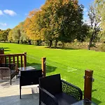 Riverbank Lodge