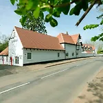 Burnside Hotel