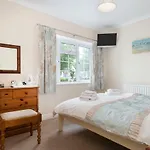 Faviere Guest House