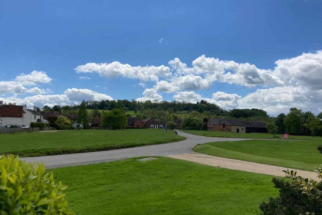 Hip & Stylish House, Edge Of The Cotswolds Stratford-upon-Avon