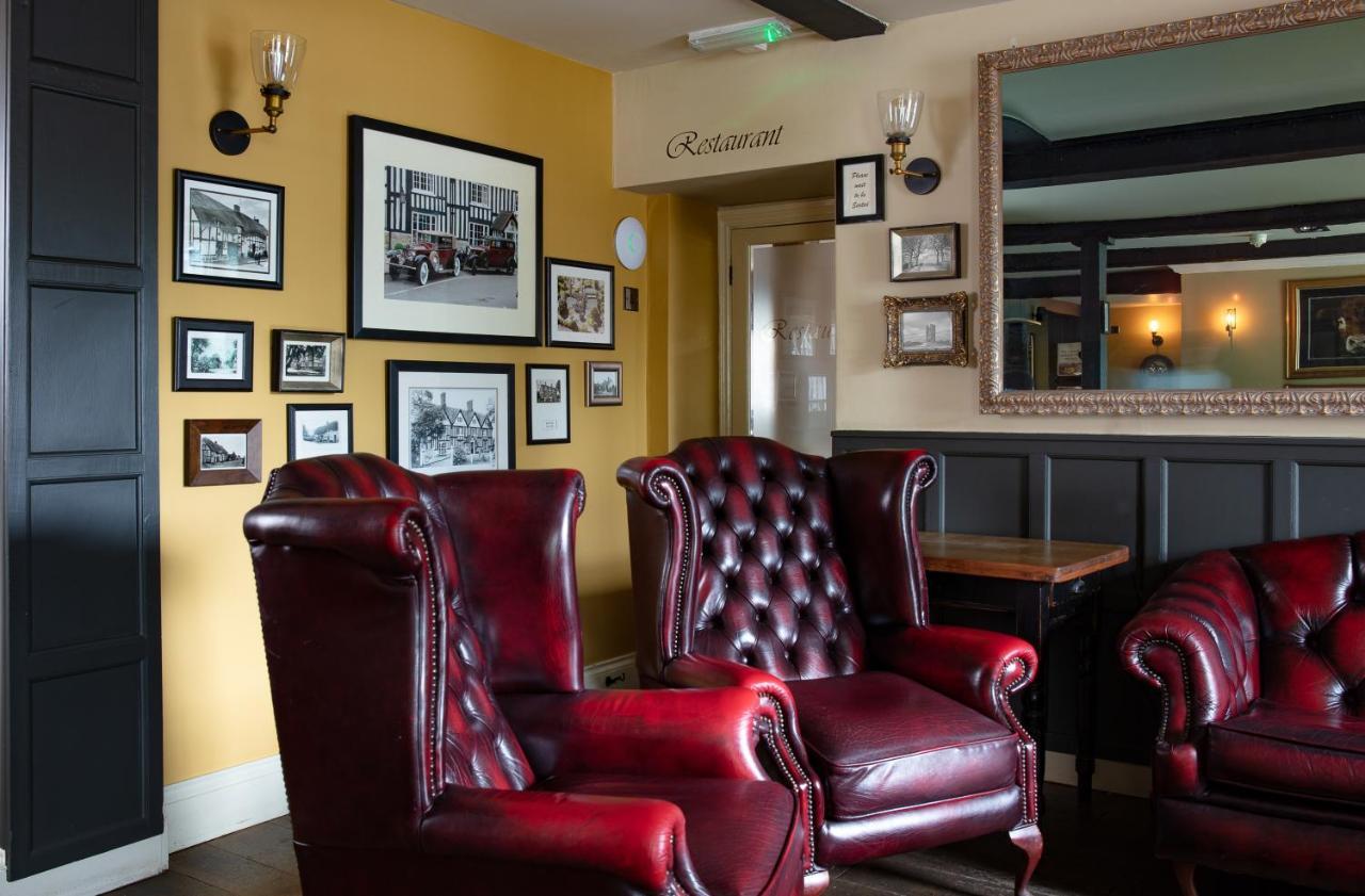 Hall Inn Broom