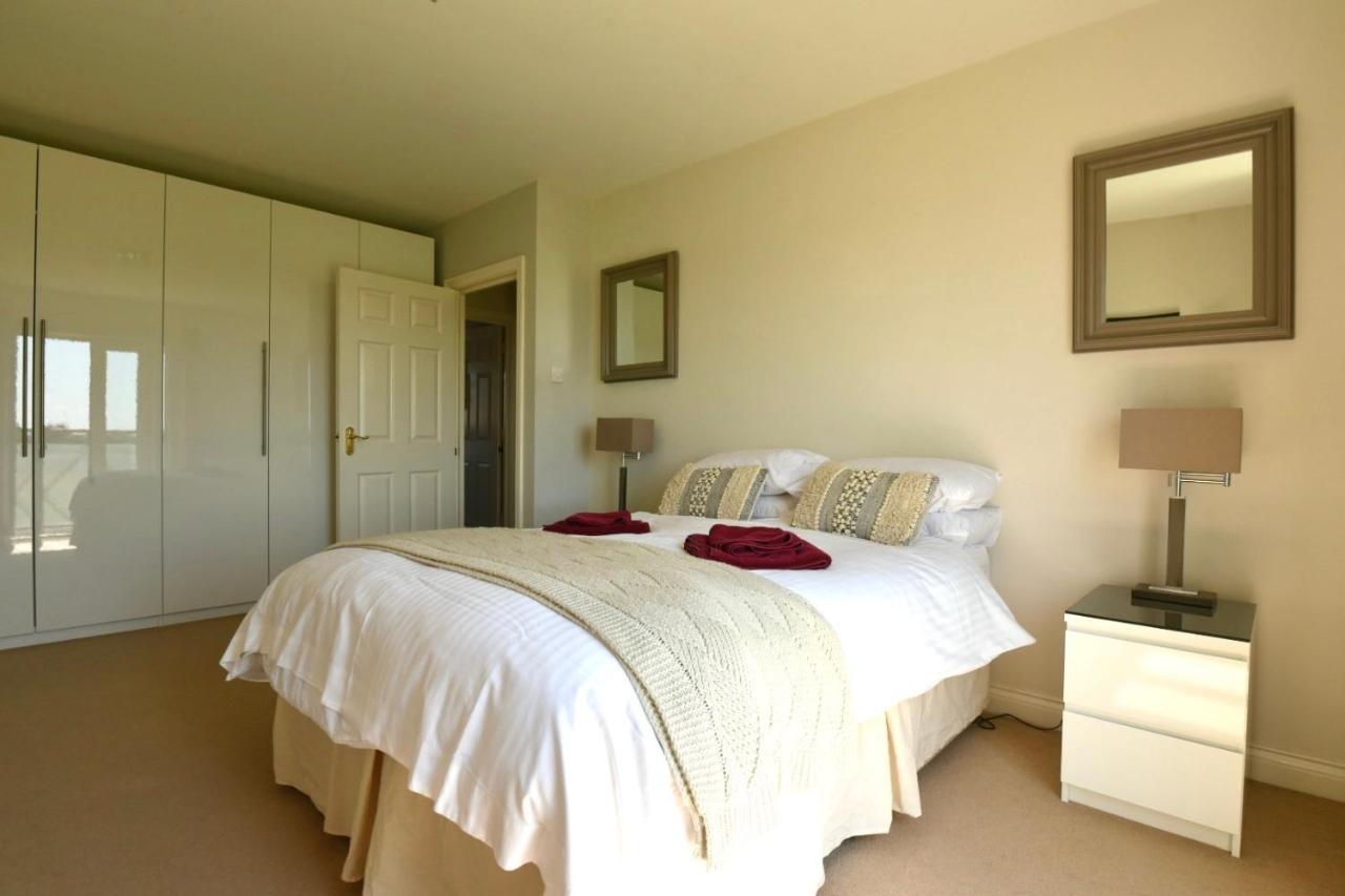 Casa de férias 47 Wetherby Way, 3 Bedrooms, Sleeps 6, Easy Walk To Town, Parking, Self Catering, Great View *