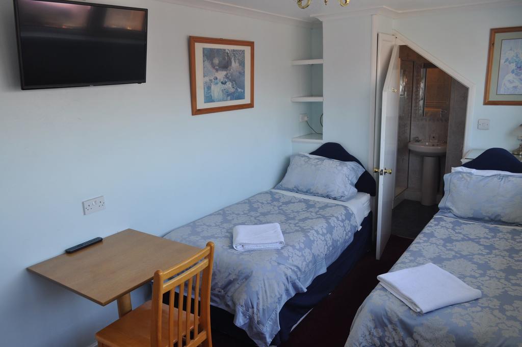 Avoncot 3*