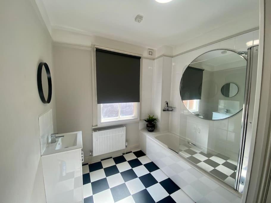 Sl - Fabulous 2 Bed Character Close To Town Holiday home Stratford-upon-Avon