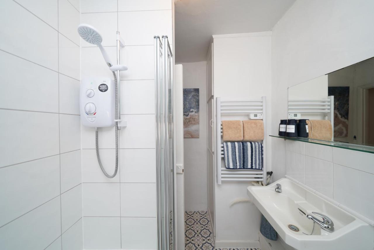 Holiday home Capulet At Laburnum Cottages *