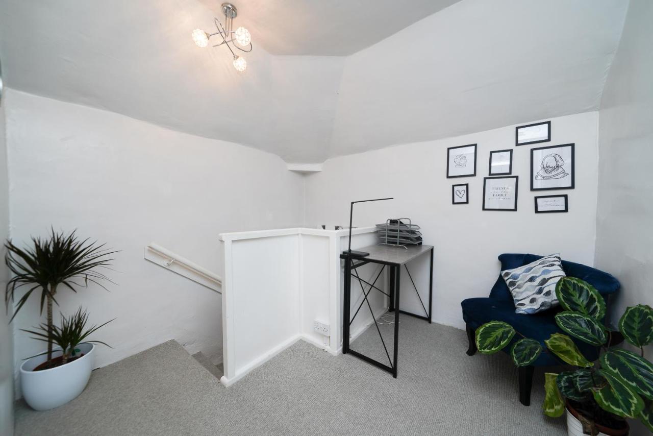 Holiday home Capulet At Laburnum Cottages