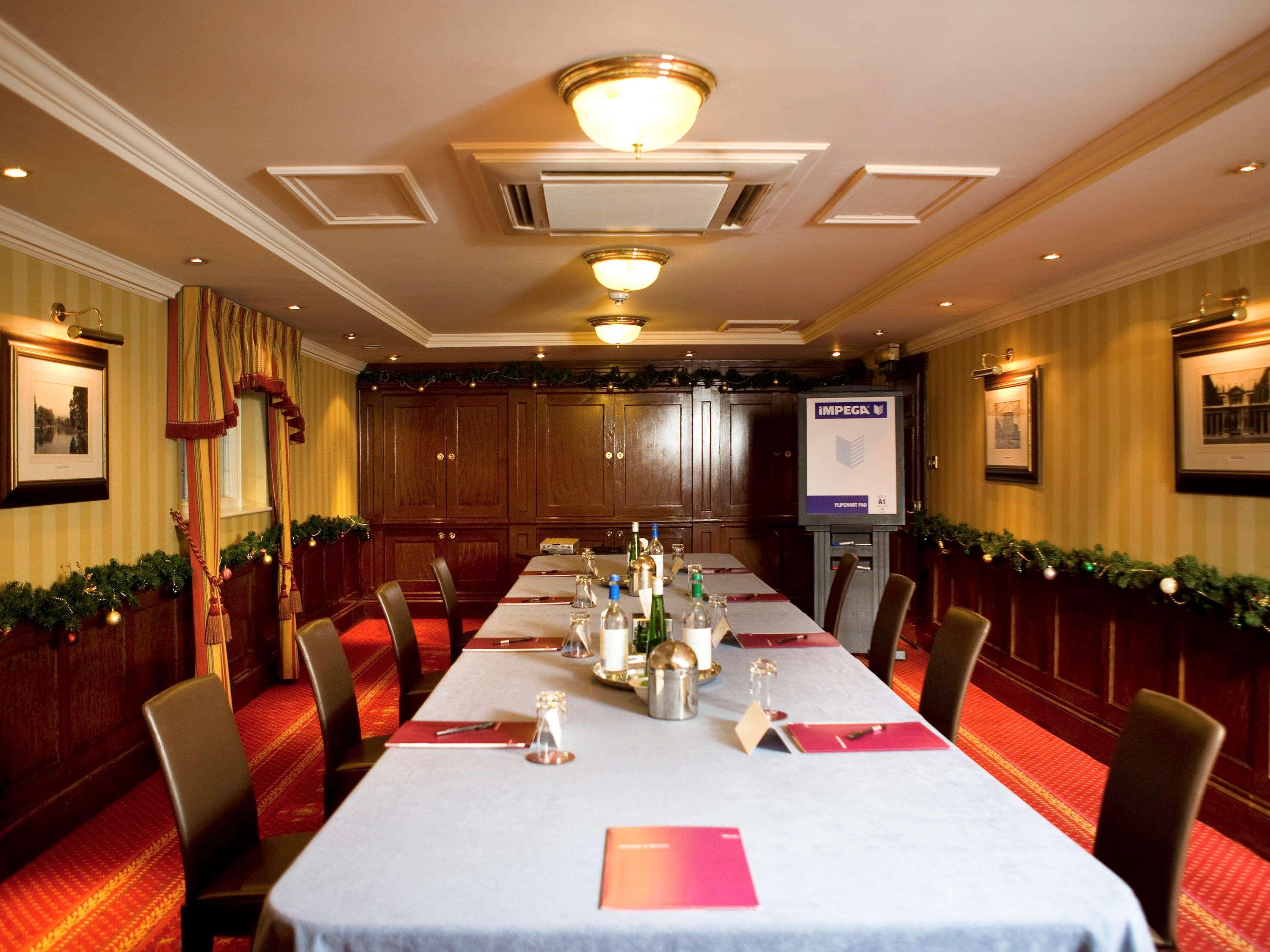 Mercure Upon Avon Shakespeare