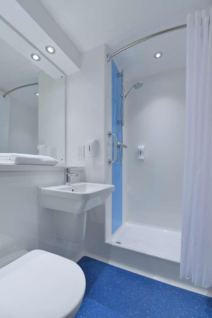 Travelodge Upon Avon Hotel 3*