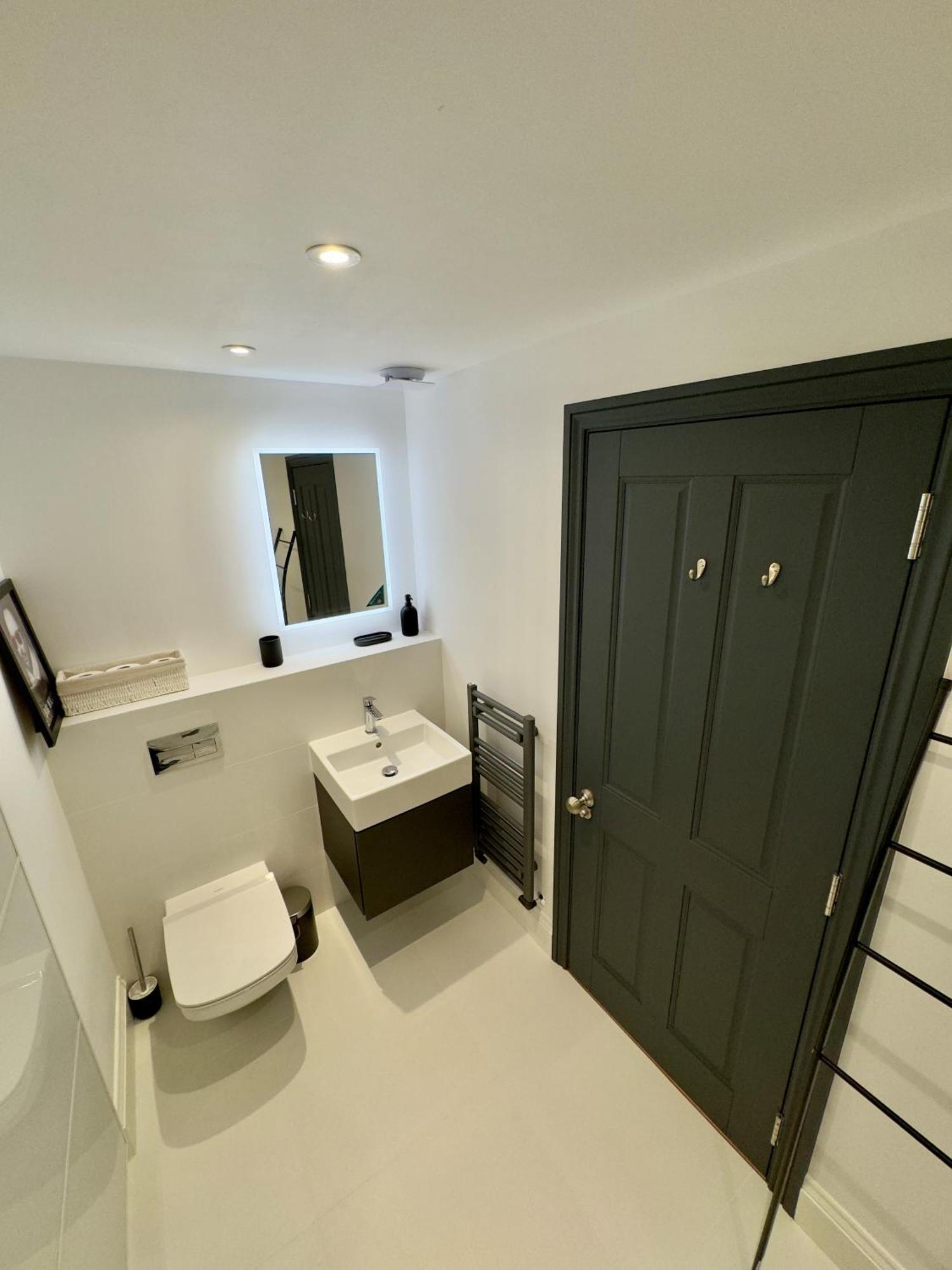 Apartment Romeo's Arch High End Luxury In Centre Of With Parking