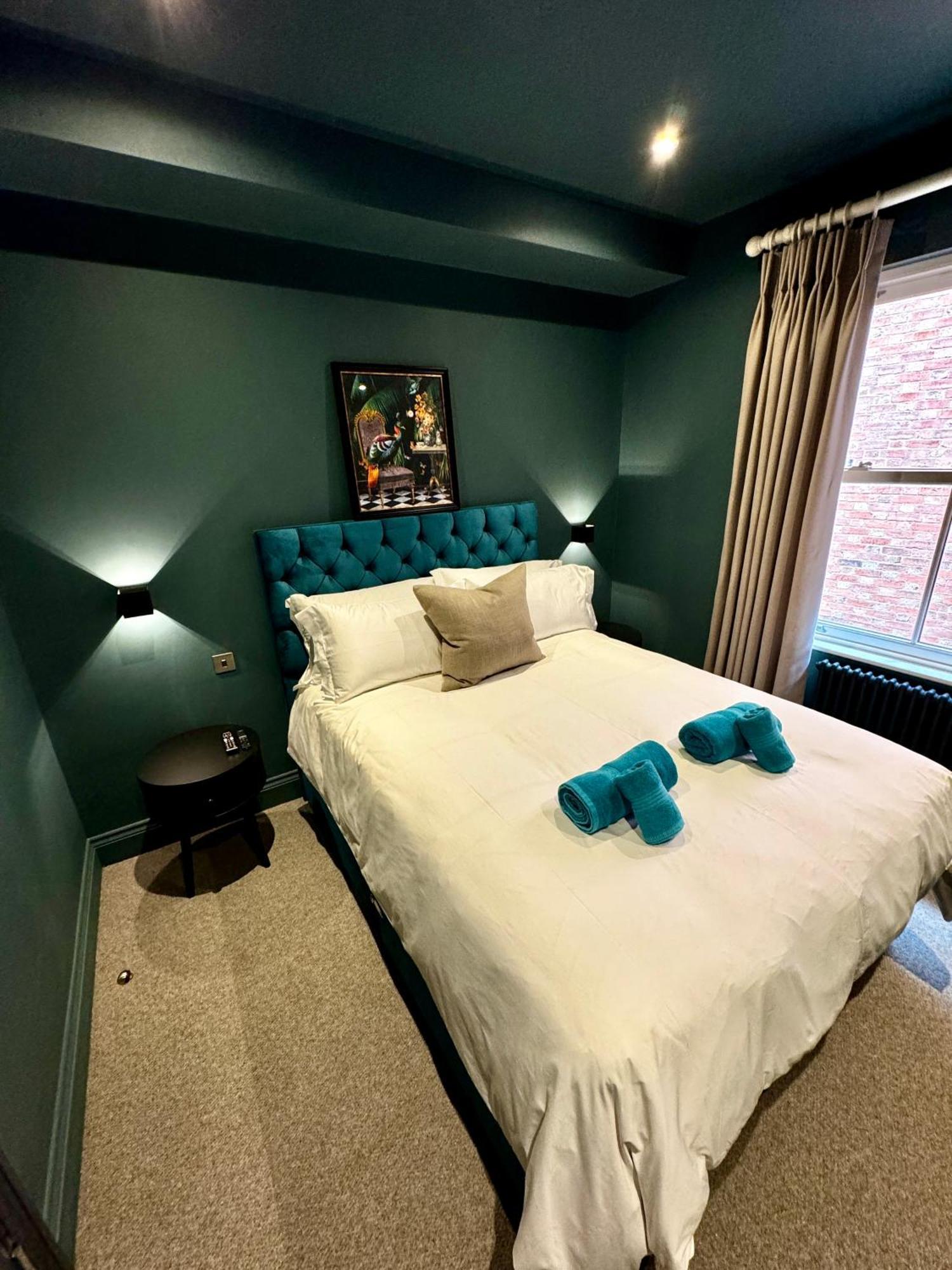 Romeo's Arch High End Luxury In Centre Of With Parking Apartment Stratford-upon-Avon