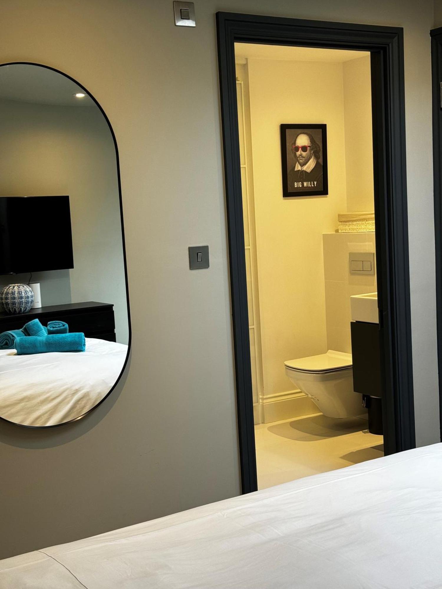 Romeo's Arch High End Luxury In Centre Of With Parking * Stratford-upon-Avon