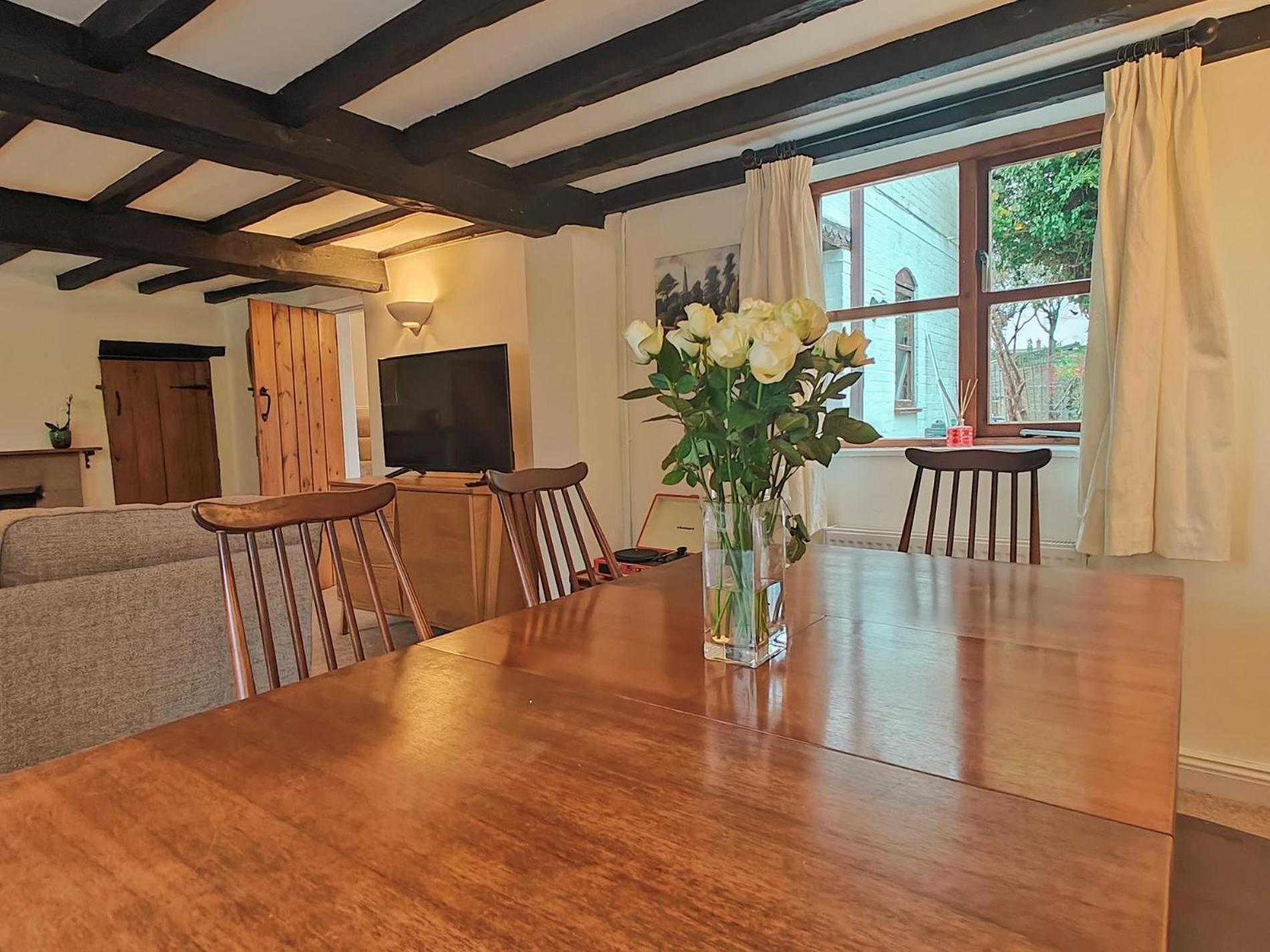 3 Bed In - Warwickshire 95736 * Stratford-upon-Avon