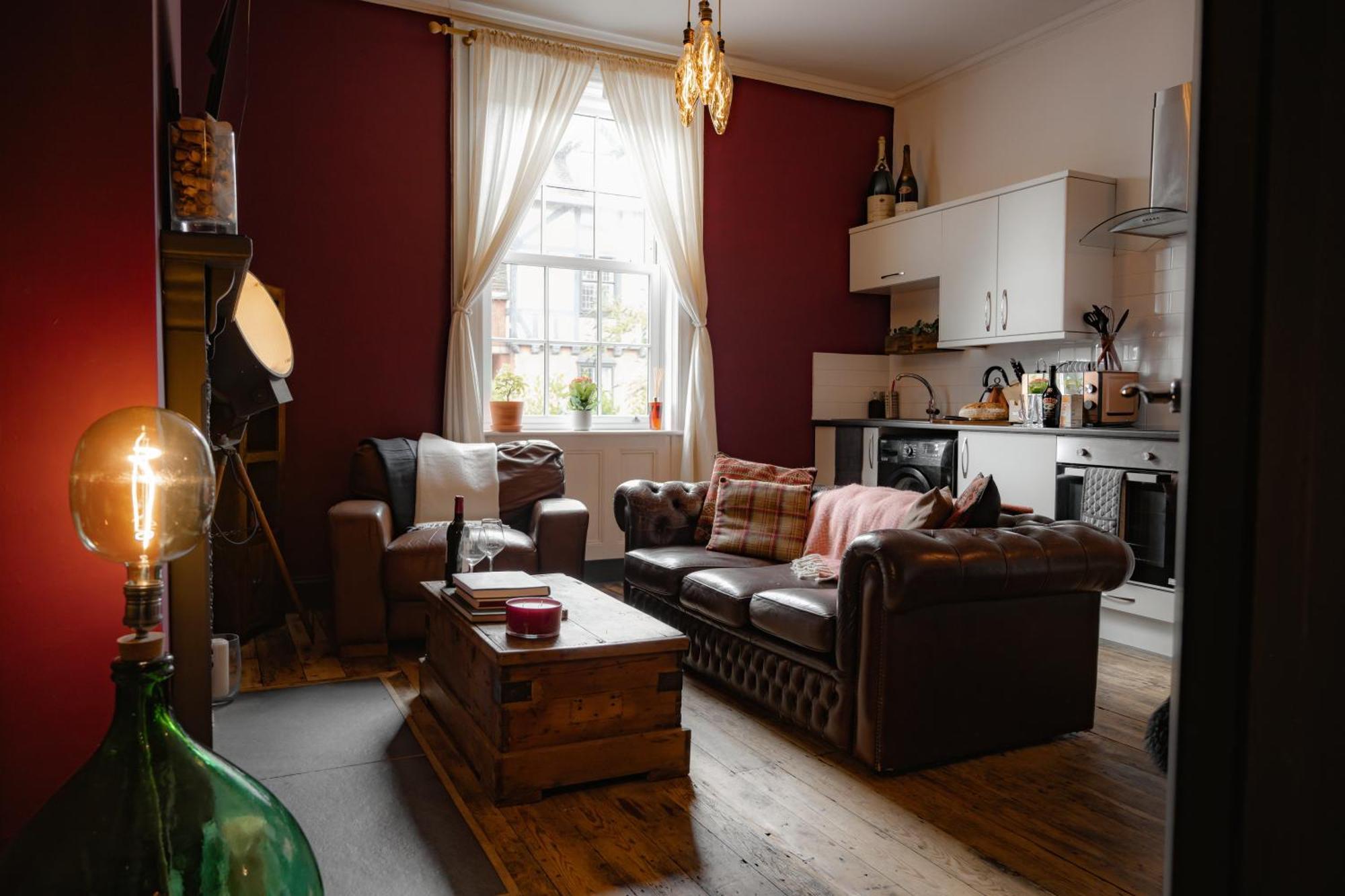 The Bolt Hole - Upon Avon - - Free Offstreet Parking Apartment *