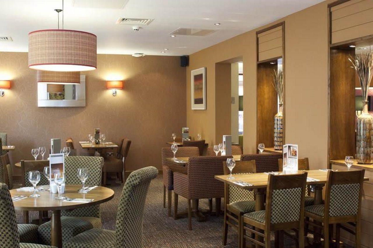 Premier Upon Avon Waterways 3*