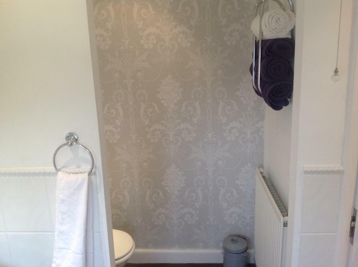 Oakleigh House *