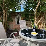 Bard\'S Nest Scholars Cottage, Central Stratford, 5 Mins Walk To Rsc