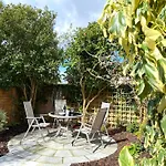 Bard\'S Nest Scholars Cottage, Central Stratford, 5 Mins Walk To Rsc