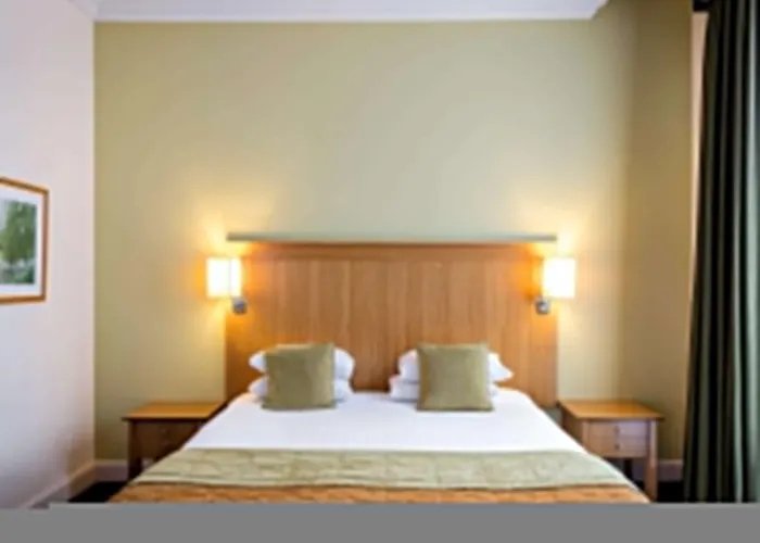Mercure Warwickshire Walton Hall Hotel & Spa