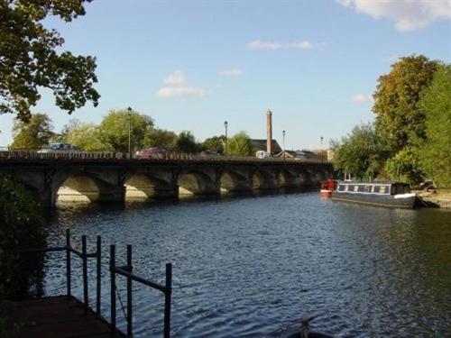 Self Catering Stratford Apartment *
