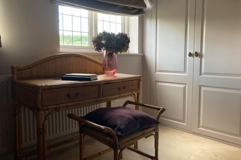 Hip & Stylish House, Edge Of The Cotswolds * Stratford-upon-Avon