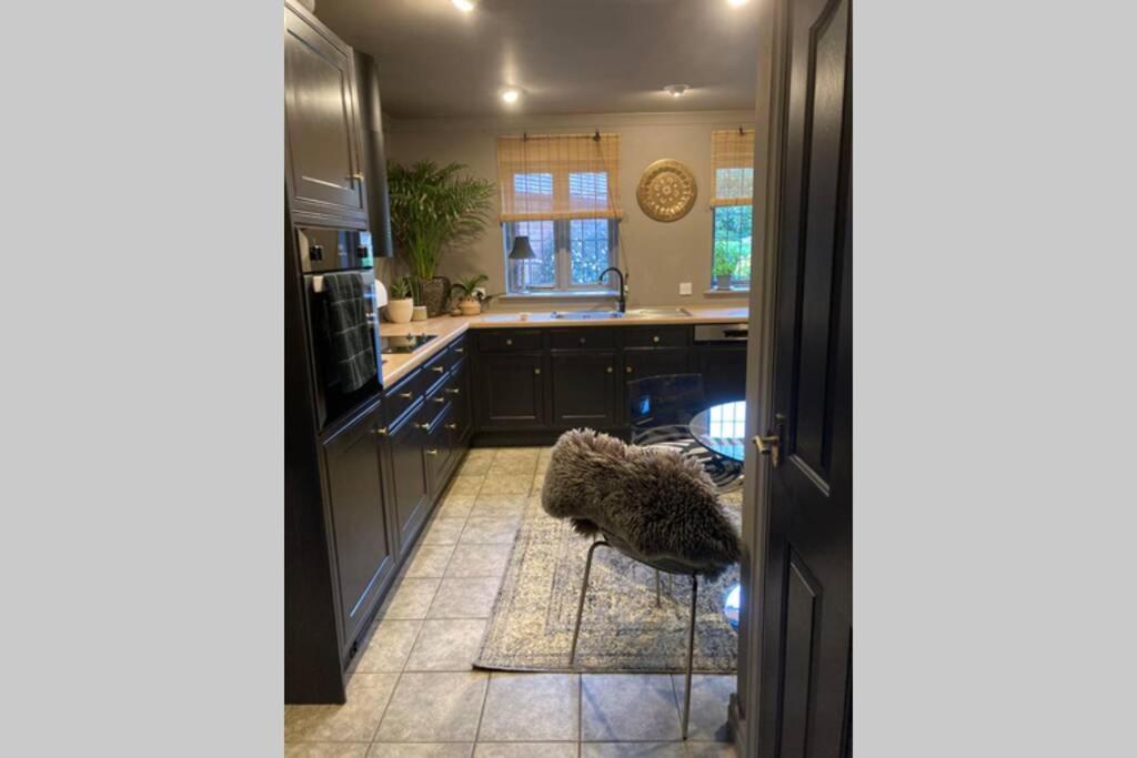 Hip & Stylish House, Edge Of The Cotswolds