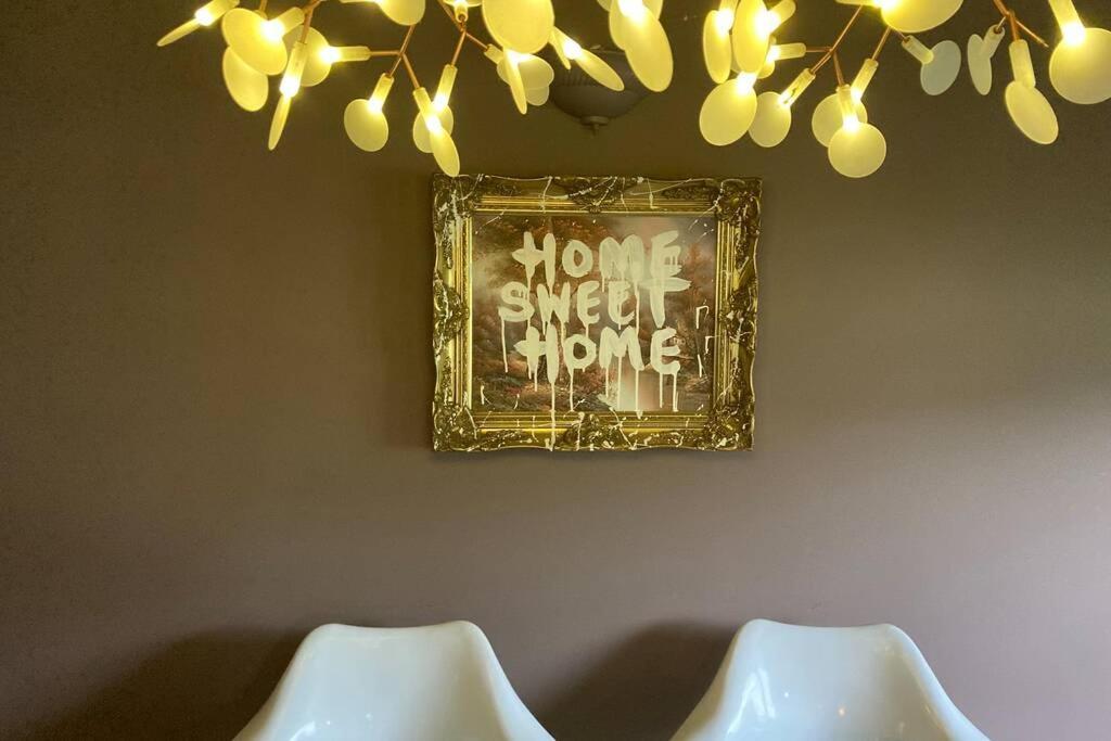 Hip & Stylish House, Edge Of The Cotswolds Holiday home *