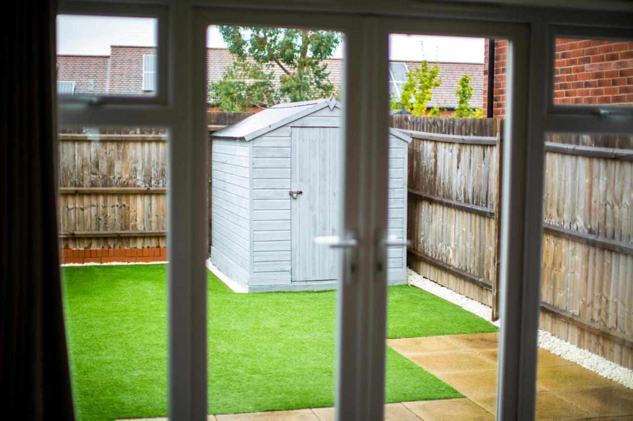 Holiday home Modern House With Free Private Parking And Wifi Stratford-upon-Avon