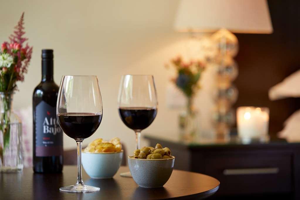 Macdonald Alveston Manor & Hotel