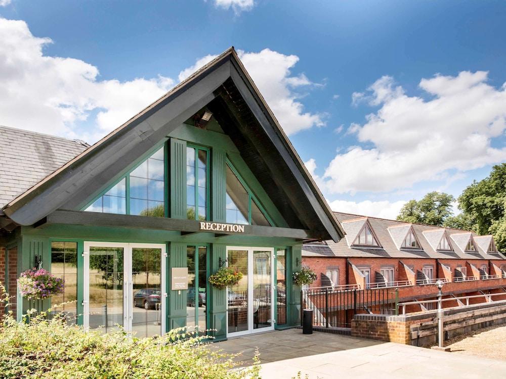 Mercure Warwickshire Walton Hall & Hotel