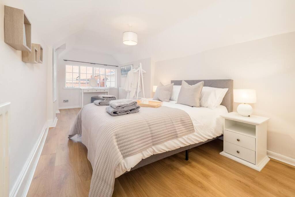 Apartment Hamlet's Nest Stratford-upon-Avon