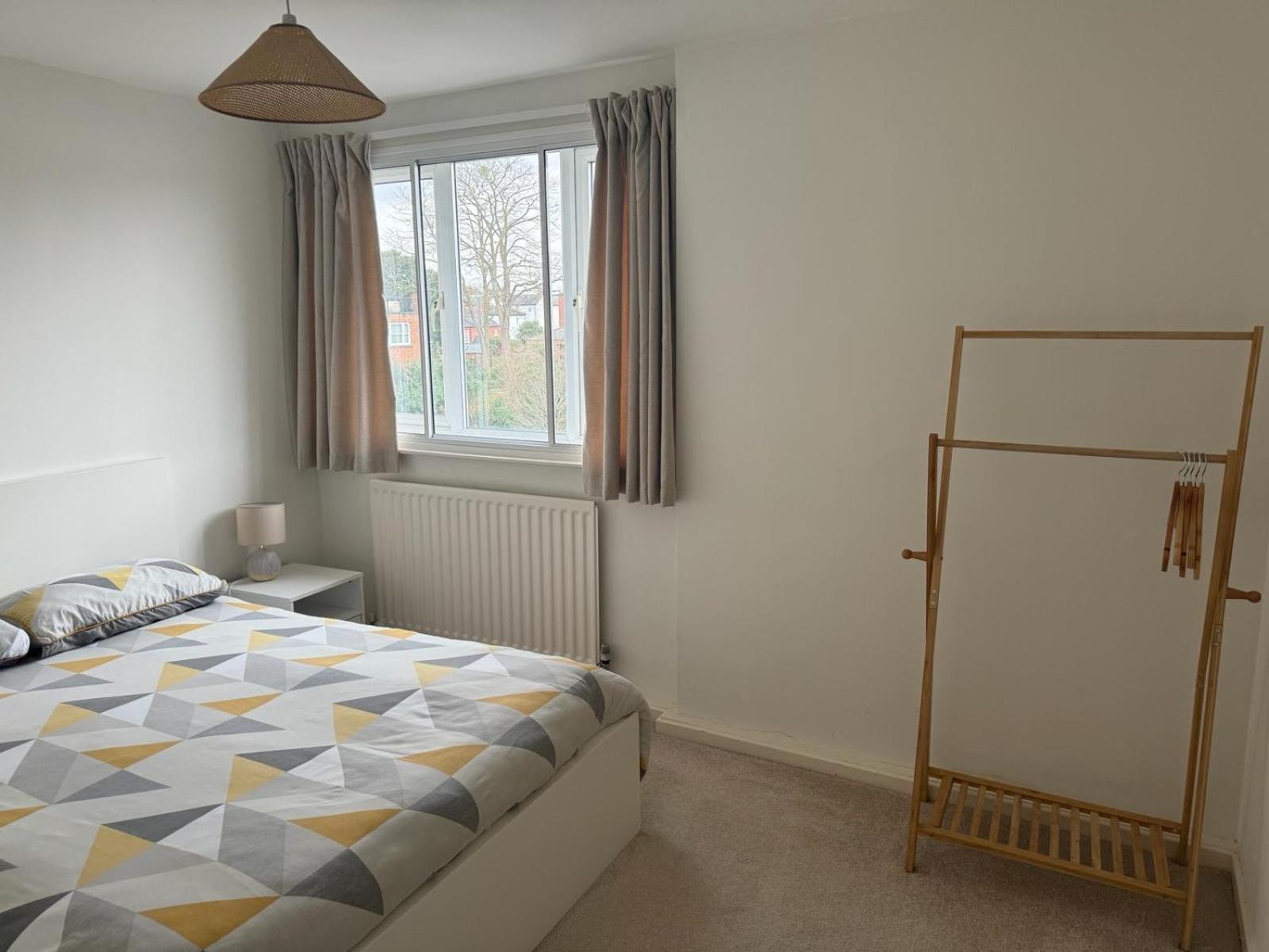 Apartment Town Centre, Floor 2 Bed With Parking