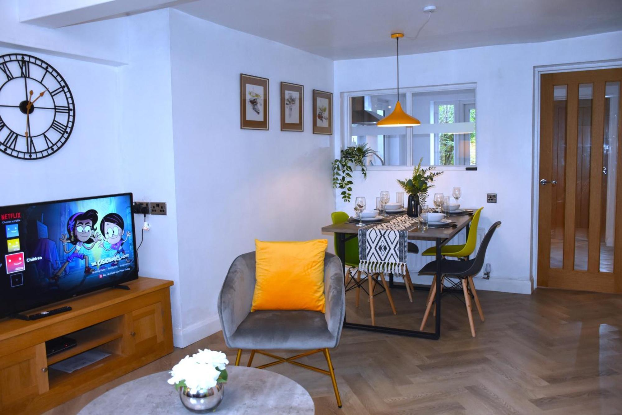 Bard's Nest Scholars Cottage, Stratford, 5 Mins Walk To Rsc Holiday home