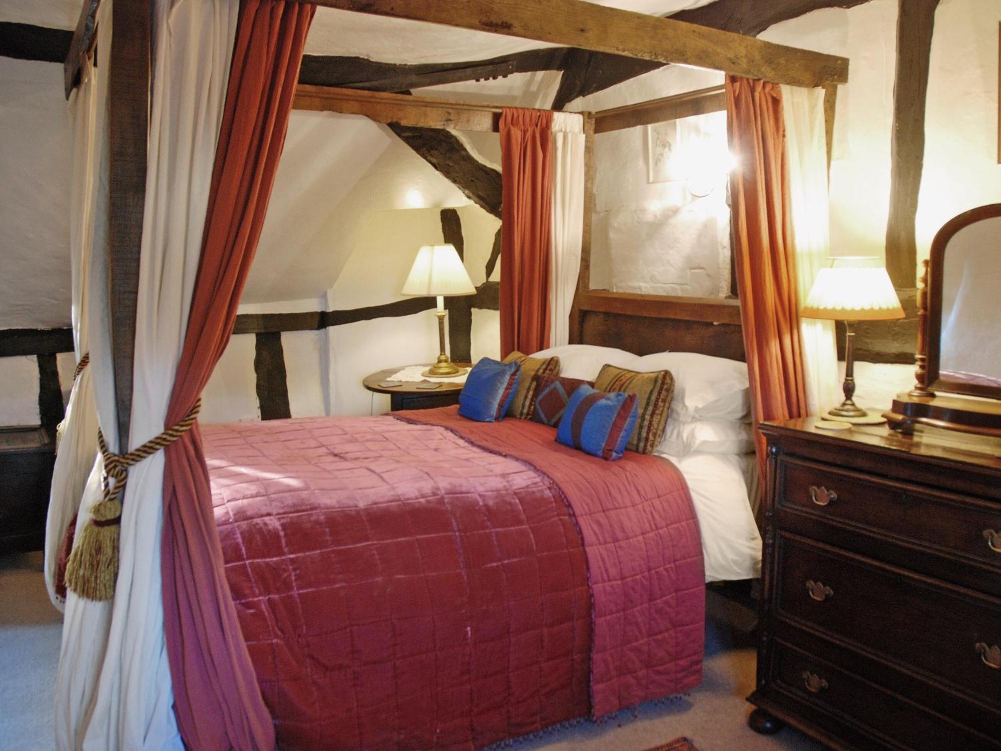 Hathaway Hamlet Holiday home *