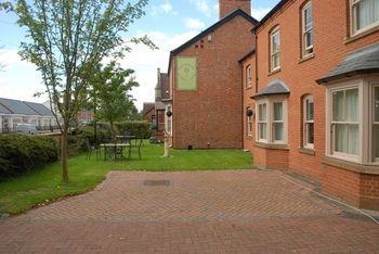 The Limes 4* Stratford-upon-Avon