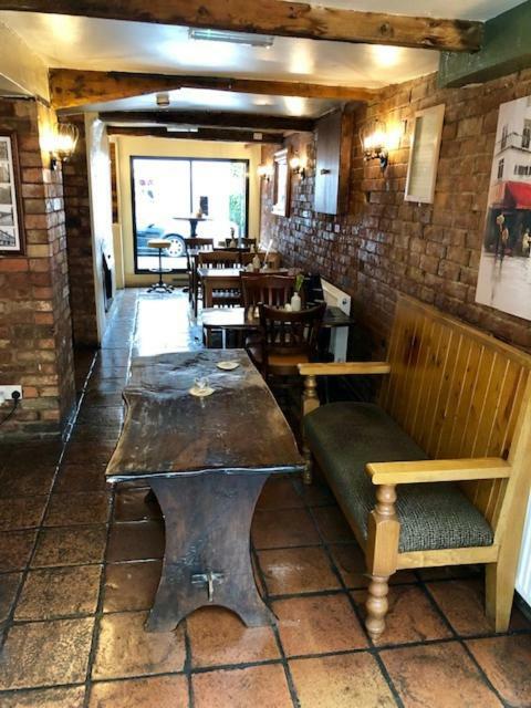 The Queens Head