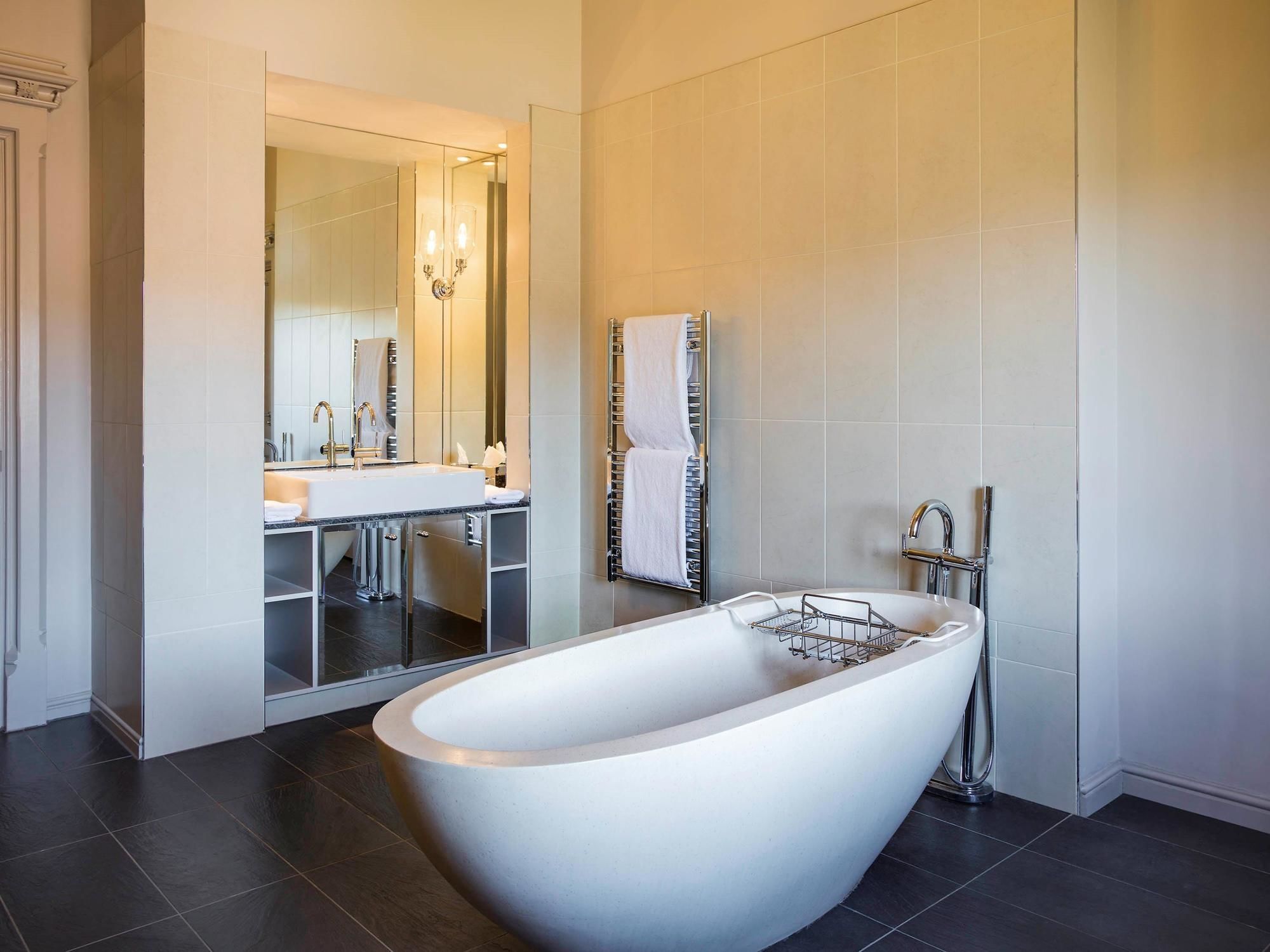 Hotel Mercure Warwickshire Walton Hall & 4*